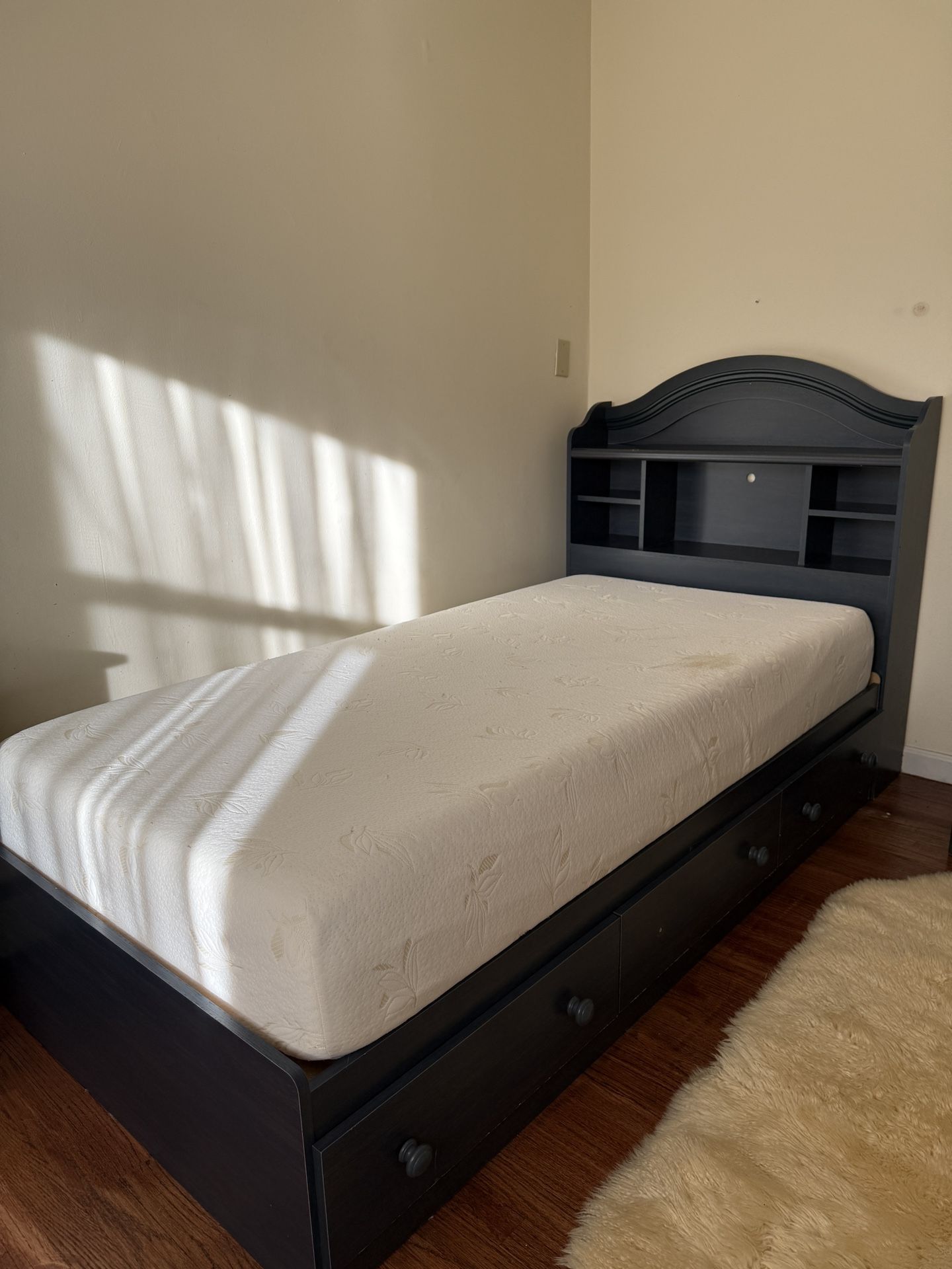 4 Piece Twin Bedroom set