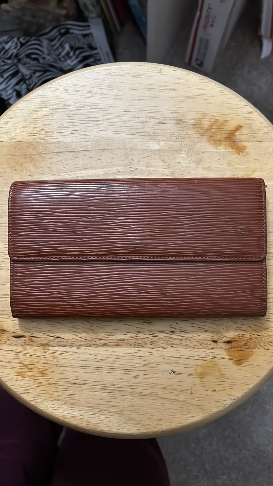 Louis Vuitton Wallet 100% Authentic