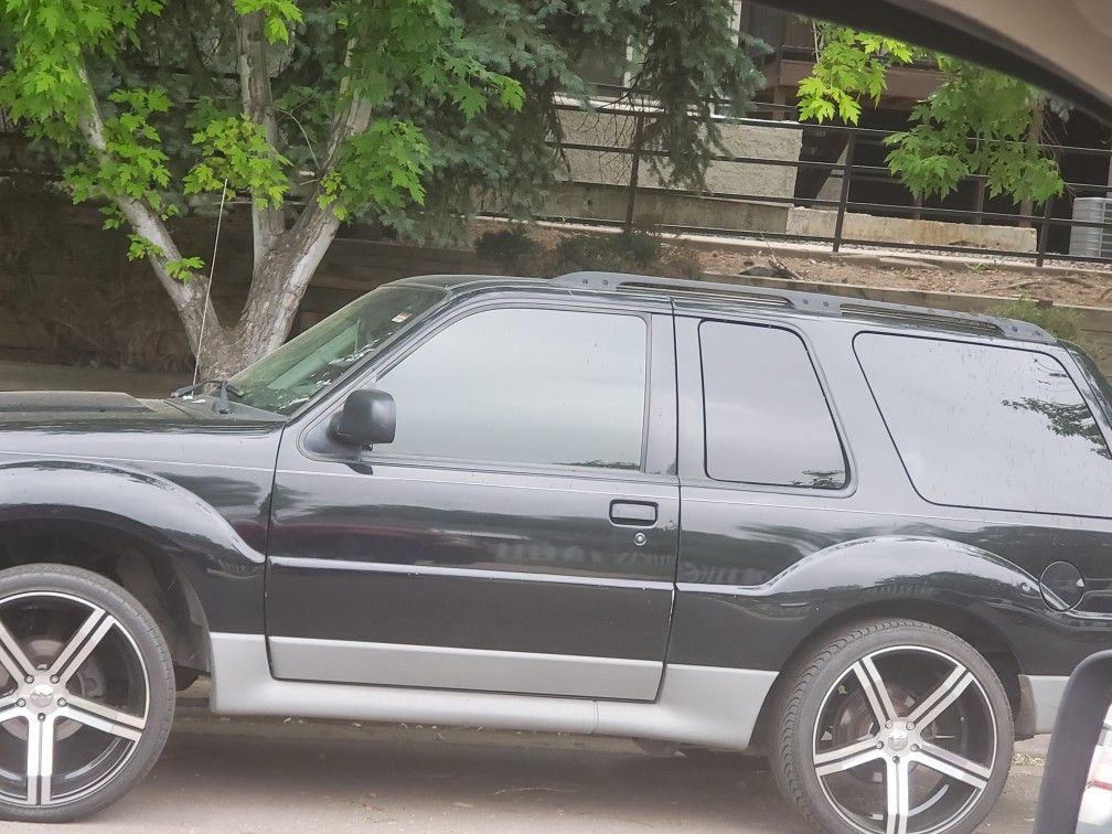 2003 Ford Explorer Sport