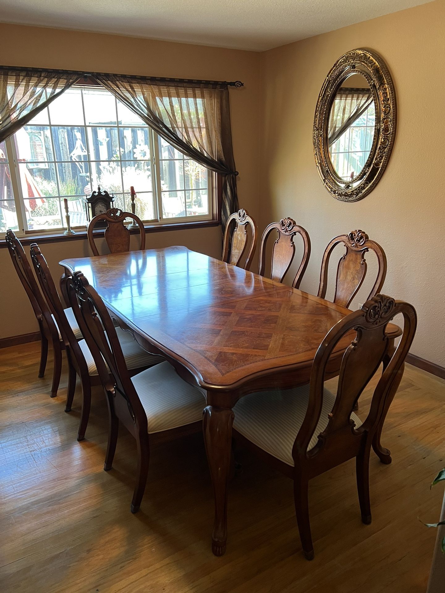 Selling Multi-piece Vintage Legacy Classic Dining Room Set