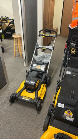 DEWALT 2x20V MAX 21 in. Cordless Battery Powered Push Lawn Mower(TOOL ONLY)