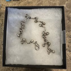 SILVER BRACELET 