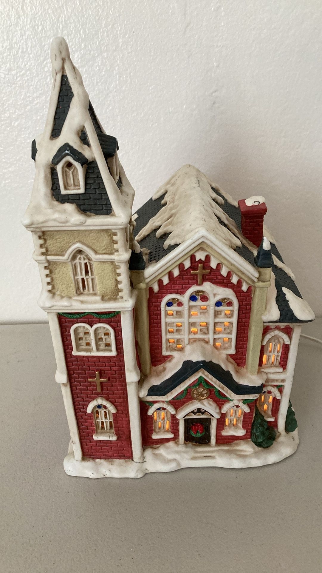 Mervyns Village Square VTG 1998 Christmas Lighted Church