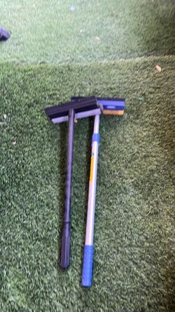 Window Squeegee and Scrubber Set