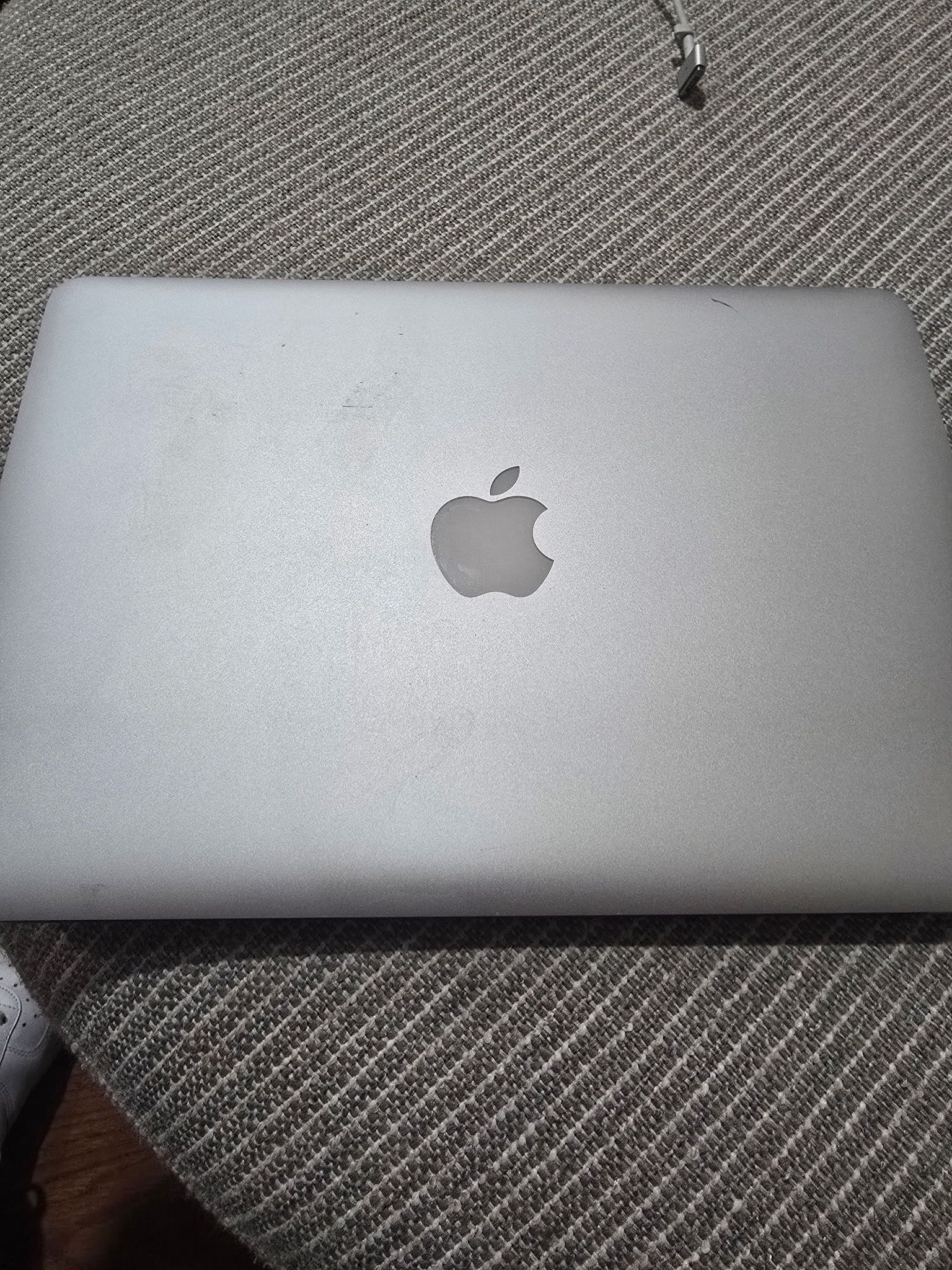Macbook Pro13
