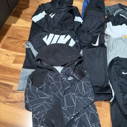 Boys Youth Nike Clothes Size Small/medium