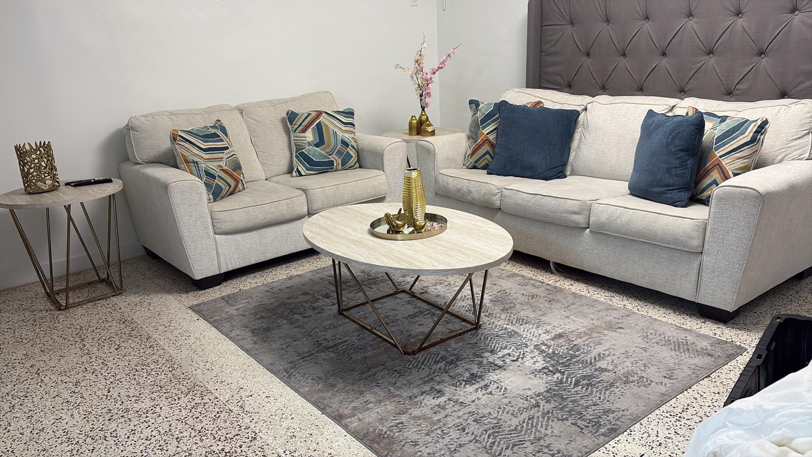 Loveseat And Sofabed (Queen)