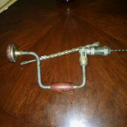 Hand drill
