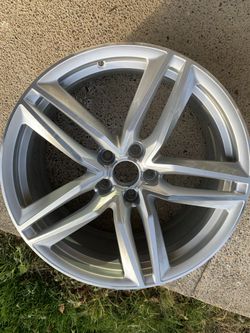 2015 Audi R8 front wheel