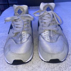 Nike Huarache Men’s SIZE 12