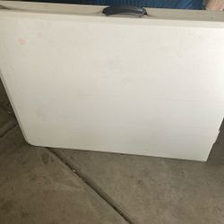 6ft Lifetime Folding Table 