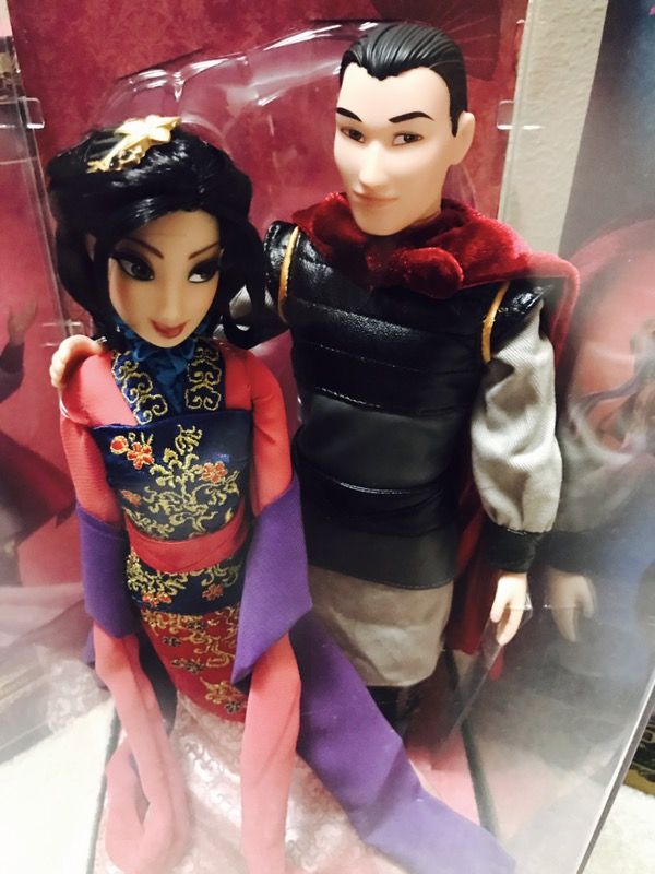 DISNEY DESIGNER FAIRYTALE COUPLE MULAN & LI SHANG LE DOLL SET for