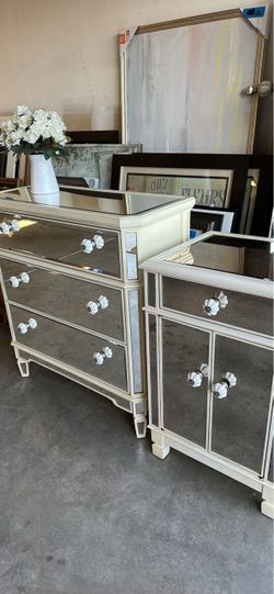 Mirrored Dresser and Nightstand Set