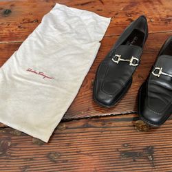 SALVATORE FERRAGAMO Size 7.5 D Black Silver Leather Horsebit Loafers