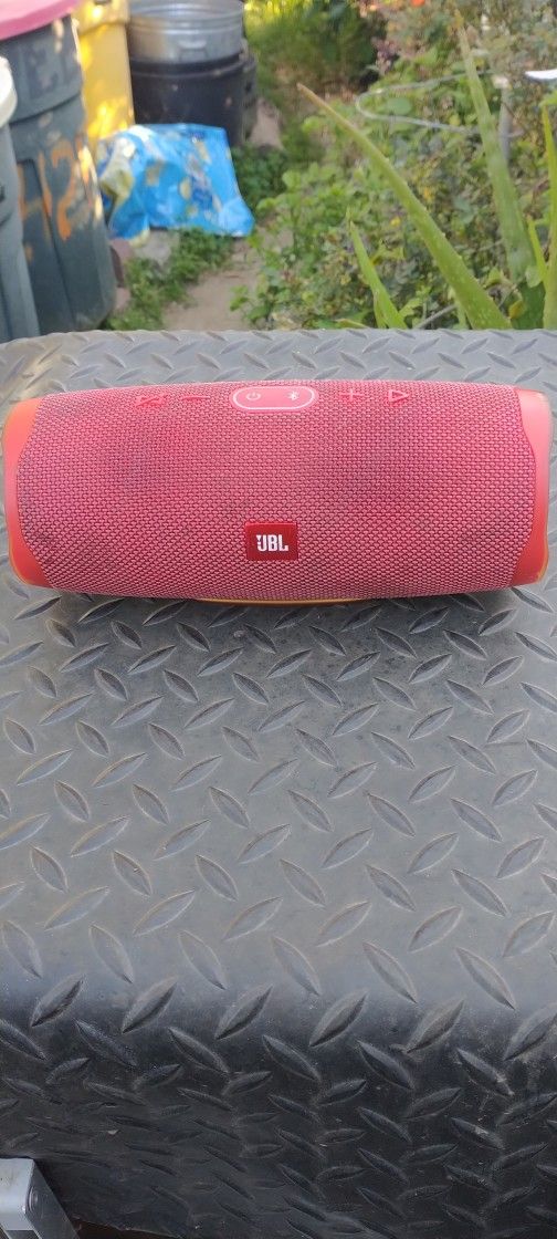 JBL Charge 4 Bluetooth Speaker 