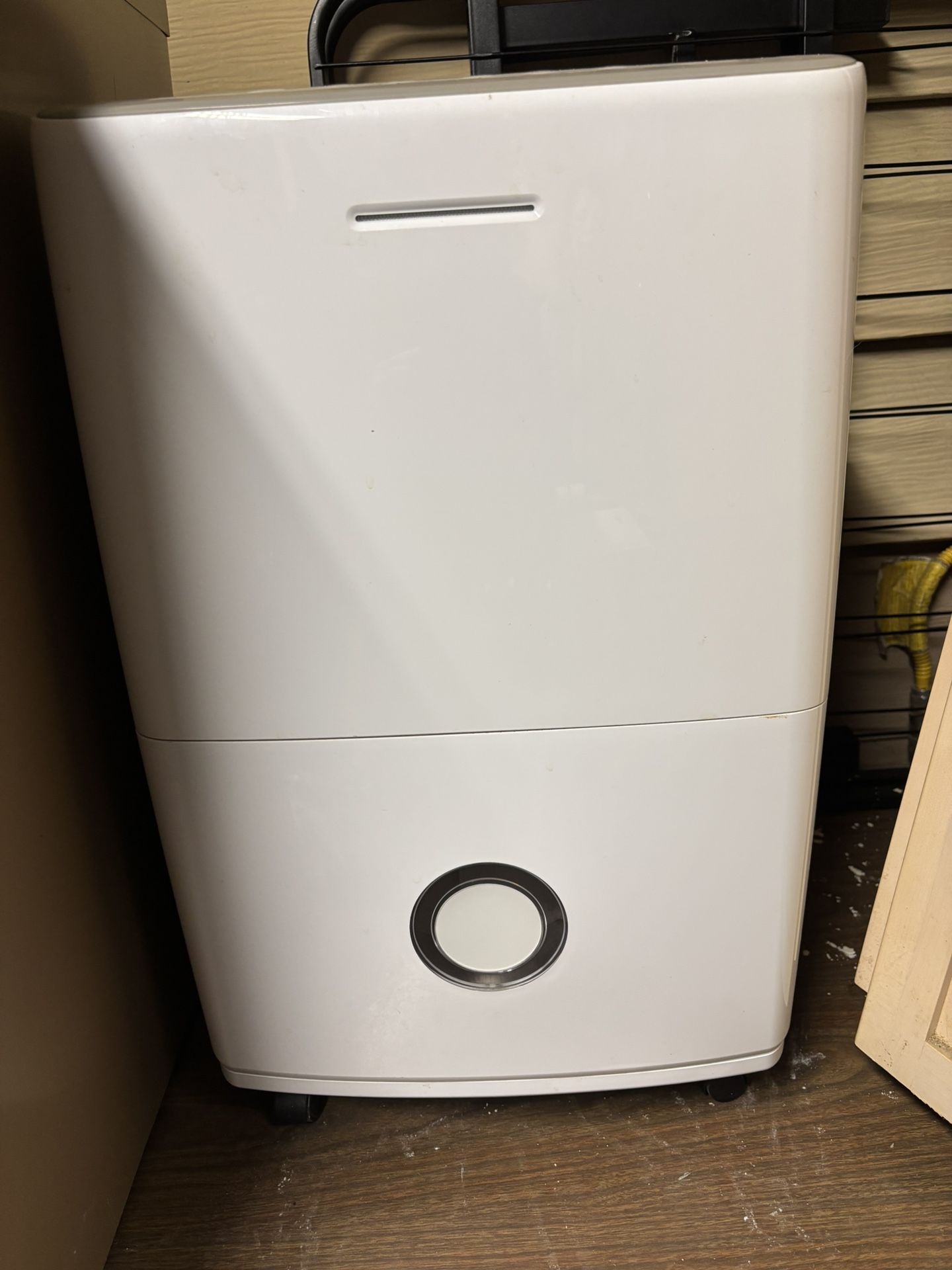 FRIGIDAIRE Dehumidifier