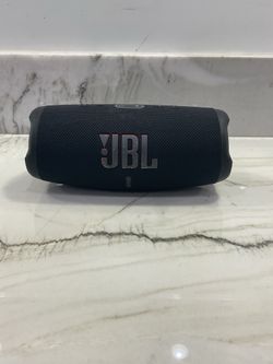 JBL Charge 5 Portable Wireless Bluetooth Speaker Waterproof - Black