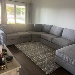 Grey sectional couch 