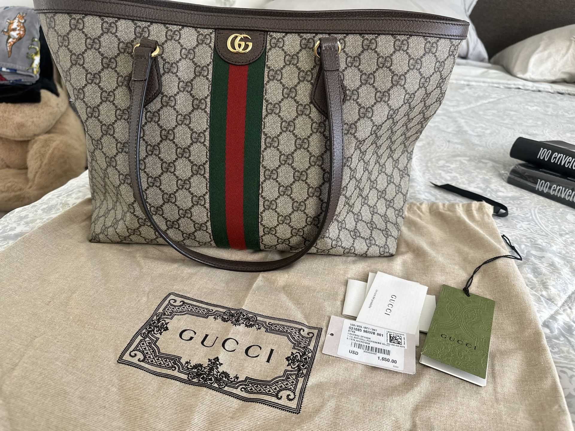 Gucci Medium Tote 