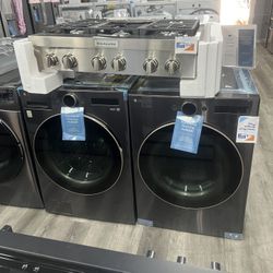 LG - 5.0 Cu Ft Smart Front Load Washer With AI Sensing & 7.3 Cu Ft Smart Gas Dryer Set In Black Steel 😻🫶