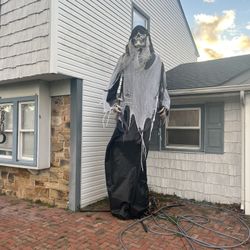 Halloween Giant Reeper