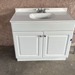Cajón De Baño Con Todo