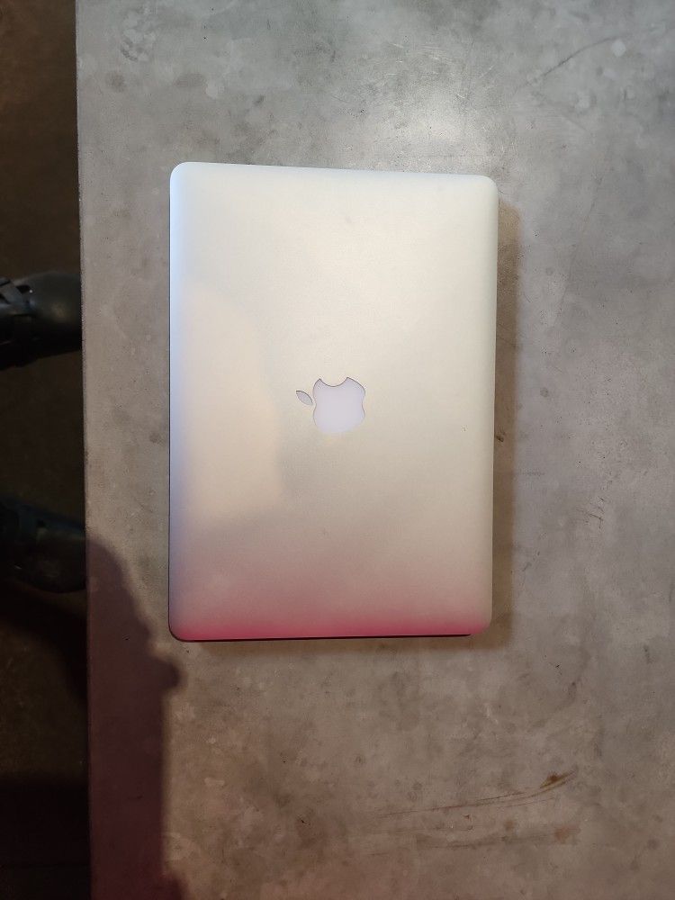 Mac BOOK PRO PARTS ONLY