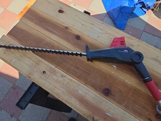 Pole hedge cordless trimmer