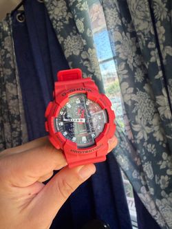 Casio G-Shock in red