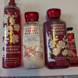 Japanese Cherry Blossom Bath& Body Works Set