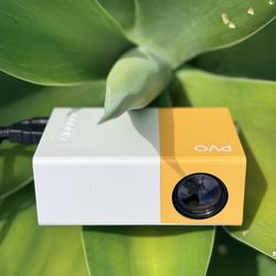 PVO VF300 Mini Projector