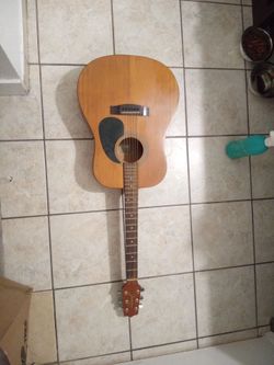 Jasmine by Takamine dreadnought acoustic guitar