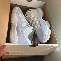 Jordan 11s  Selling ASAP 
