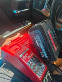 Milwaukee M18 Battery XC6.0 and M12/M18 Charger