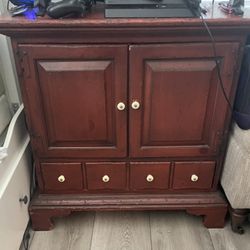 TV Stand/End table/Nightstand 