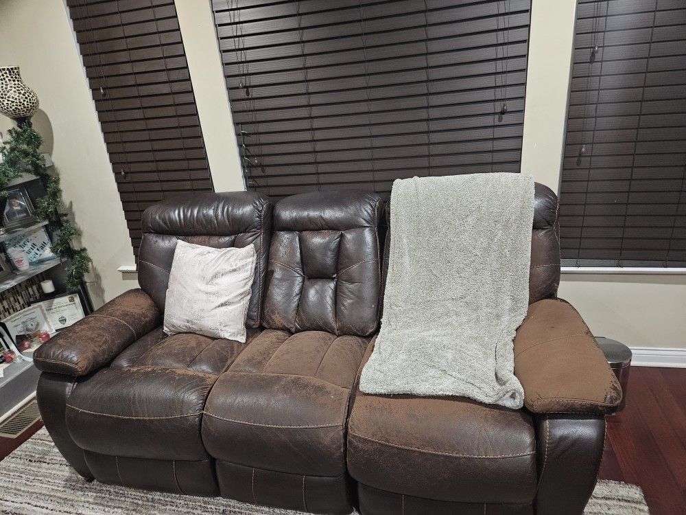 3 PIECE RECLINERS