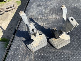 AMP RESEARCH Bed steps