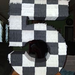 Glos Custom Made Piñatas