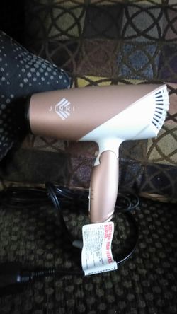Hair dryer