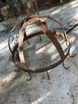 Antique Style Metal Garden Décor
