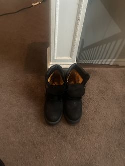 Black timberlands waterproof Size 8