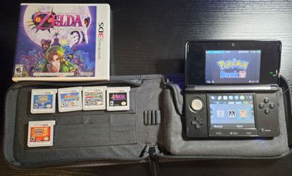 Nintendo 3DS Bundle with Games and Case