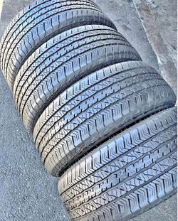 Set 275/60-20 hankook con 80% de vida