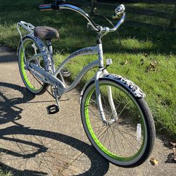 Like new Electra Cruiser Bicycle- 3 Speeds