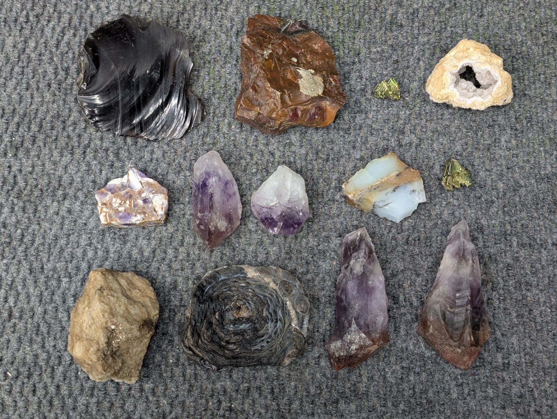 Mixed Raw Crystal and Mineral Specimen Lot for Sale in Reno, NV - OfferUp