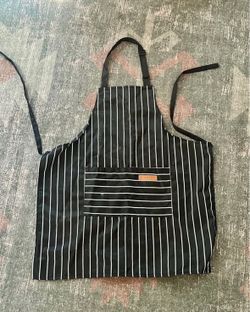 2 Adjustable Chef Aprons – 1 New, 1 Like New