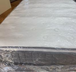 Mattress 12” queen NeoDream