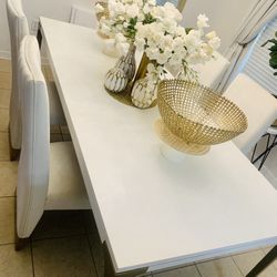 Elegant Dining Table Set Brand New!!!