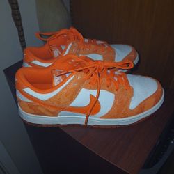 Orange & Cream Gator print Nike Shoes Size 7 Never Been Worn New