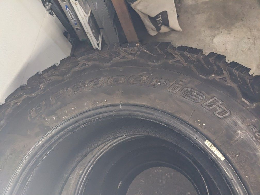 Buy 2, Get4! BFG All Terrain T/A KO 305/65R18 for Sale in Everett, WA ...